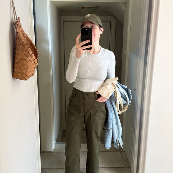 Meet your Posher, Carly - Picture 1 of 1